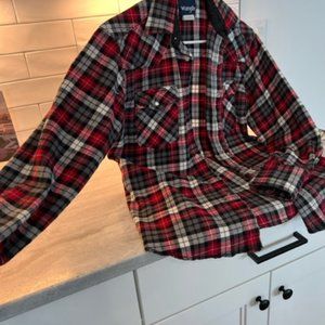 Men's Wrangler Snap Down Heavy Shirt Size (M)